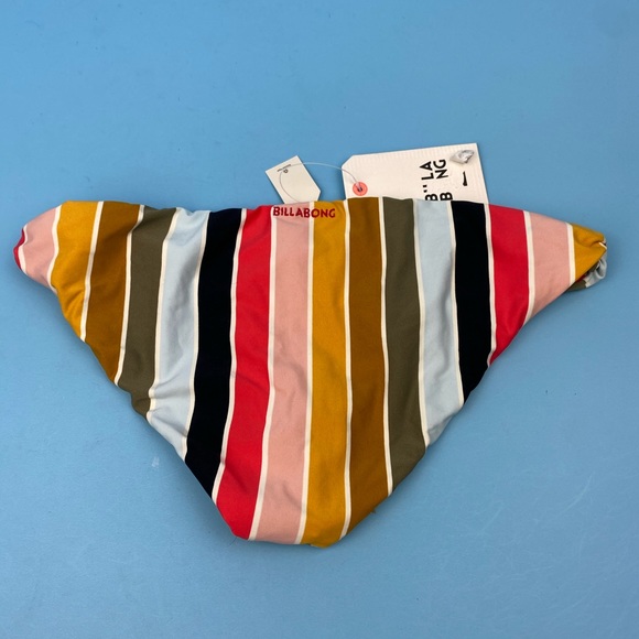 Billabong Bikini Bottoms. NWT. - Picture 2 of 6